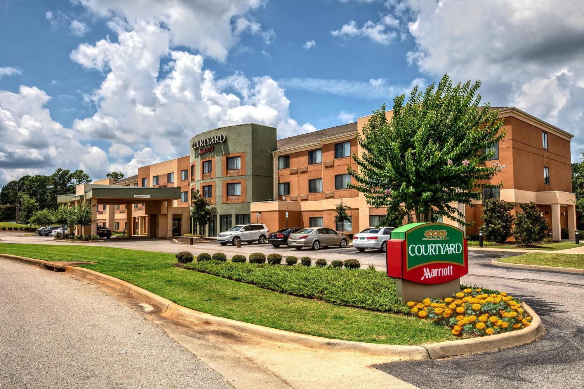 Courtyard By Marriott Troy Hotel Exterior photo